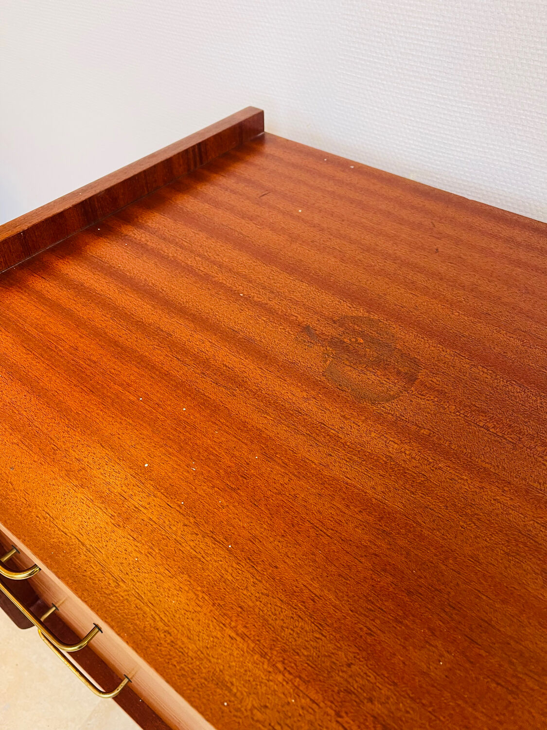 Commode vintage plaquage teck – circa 1970