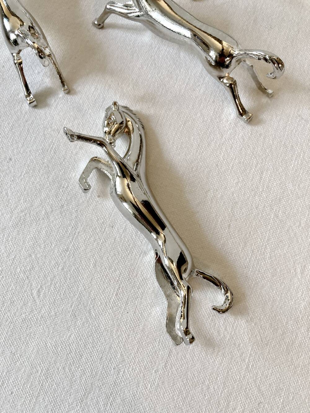 6 silver-plated knife rests in the shape of a horse. 1960s.