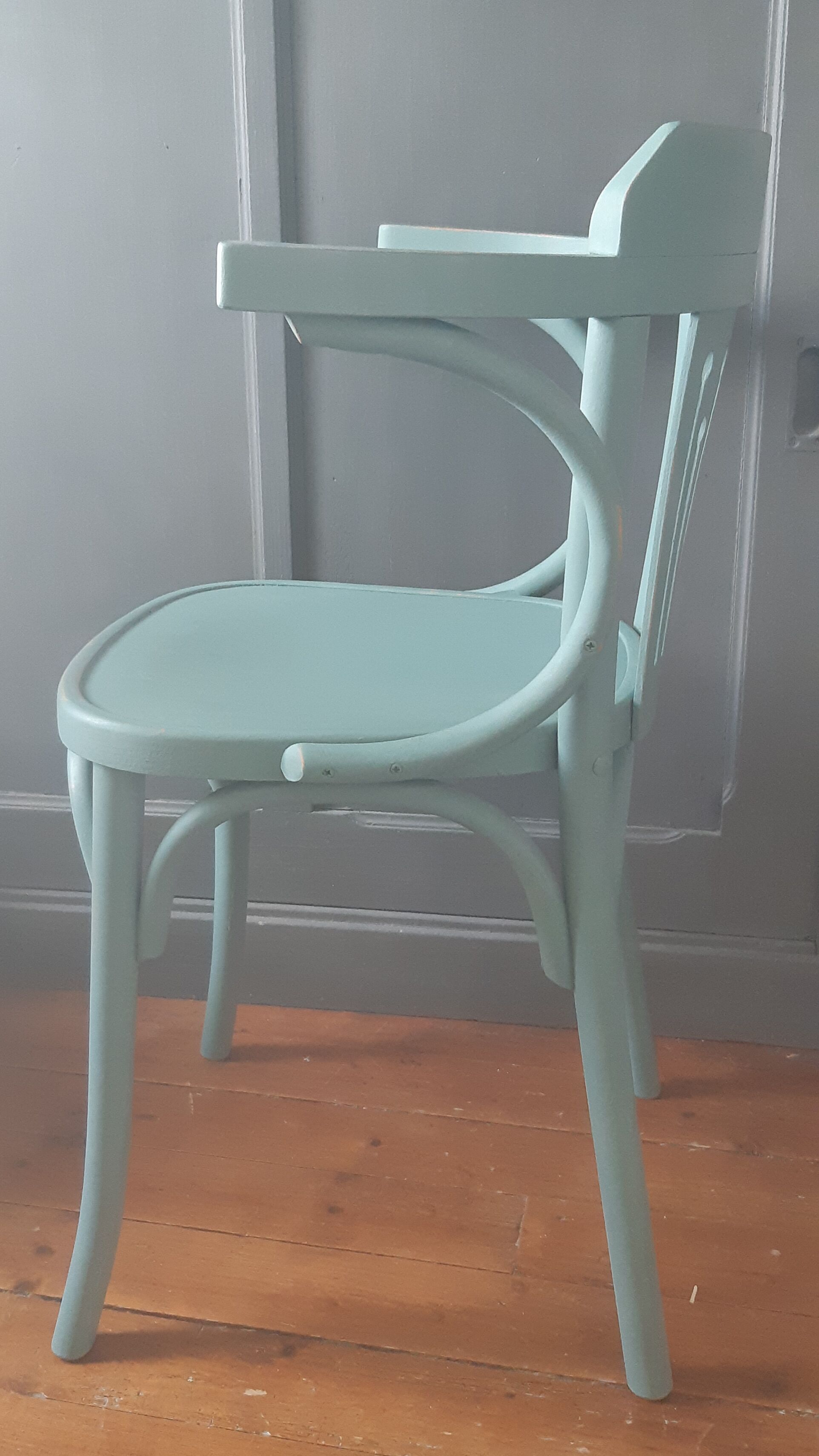 Bistro chair