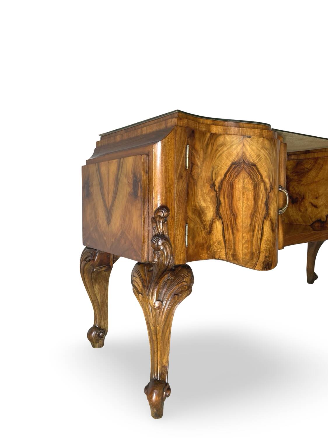 Italian console/petinuse from the 1930s