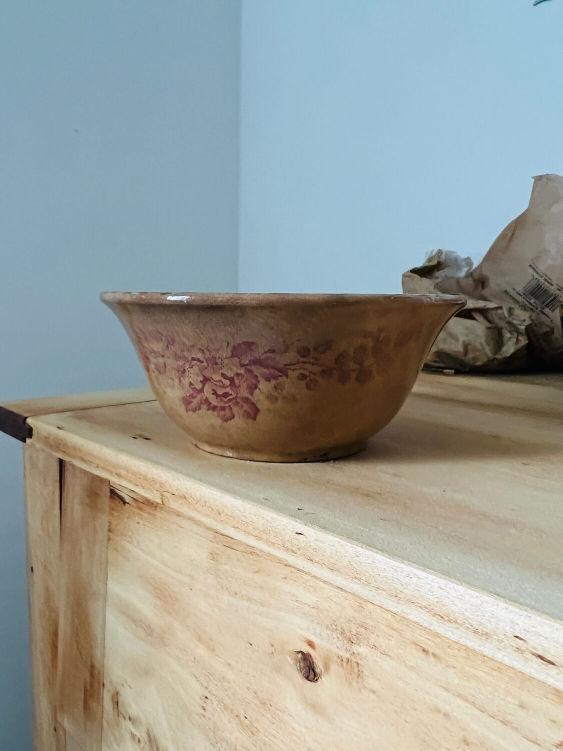 Bowl of vine leaves Establishment Debray Guadeloupe
