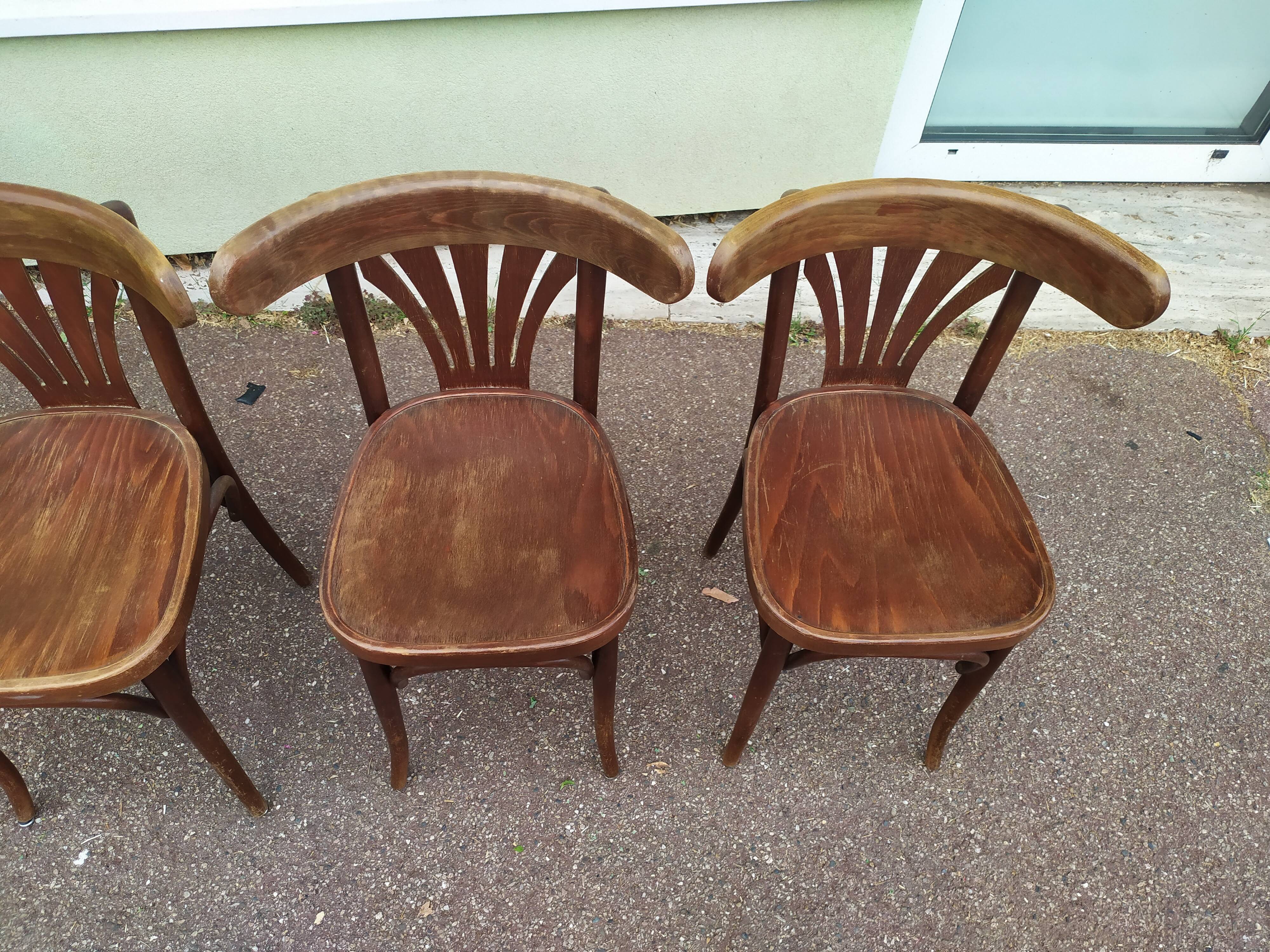Lot de 4 chaises de bistrot en bois vintage