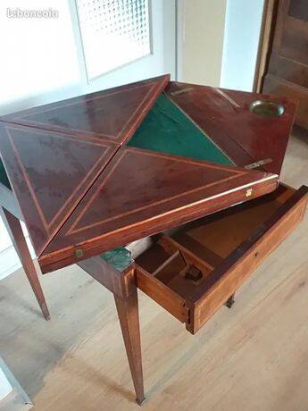 Old handkerchief game table