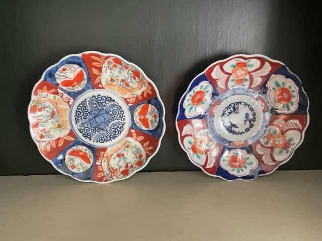Duo of plates Imari porcelain nineteenth century.