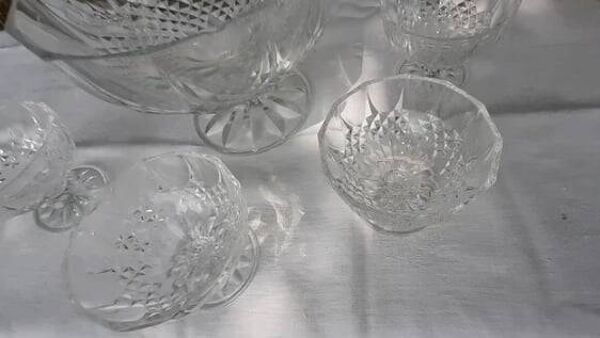 Service de 6 coupes à glace et coupe à fruits en cristal taillé – vintage