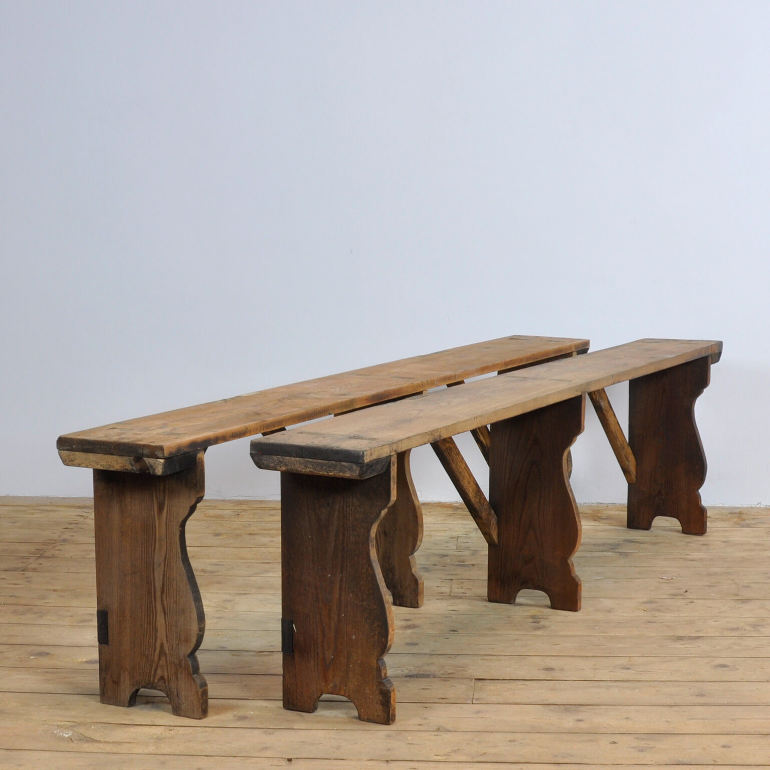 Set of two vintage pine benches, 1940