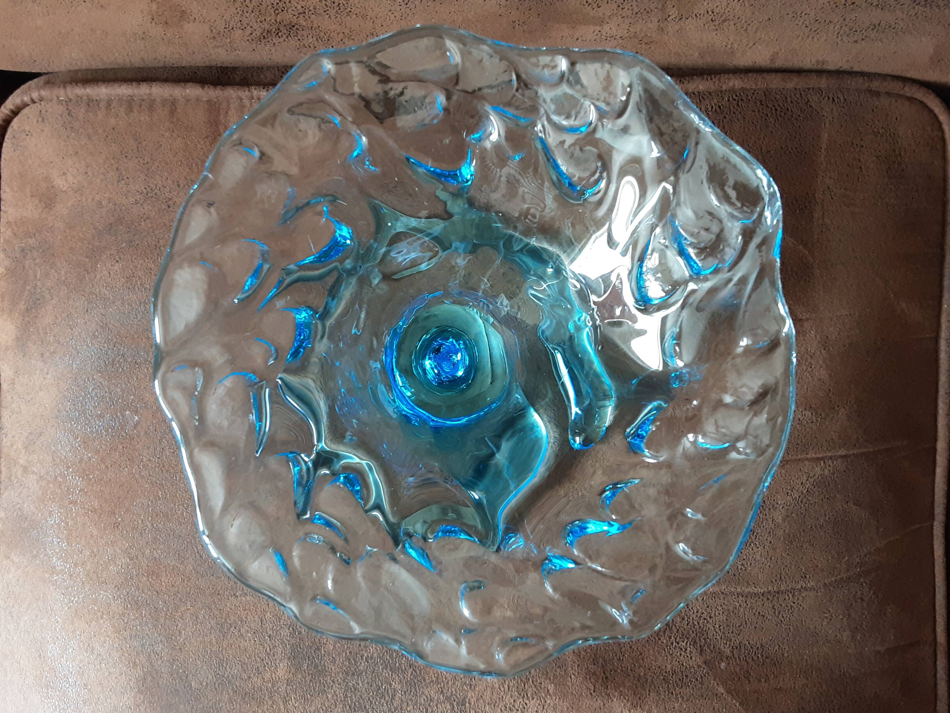 Swirling glass vase