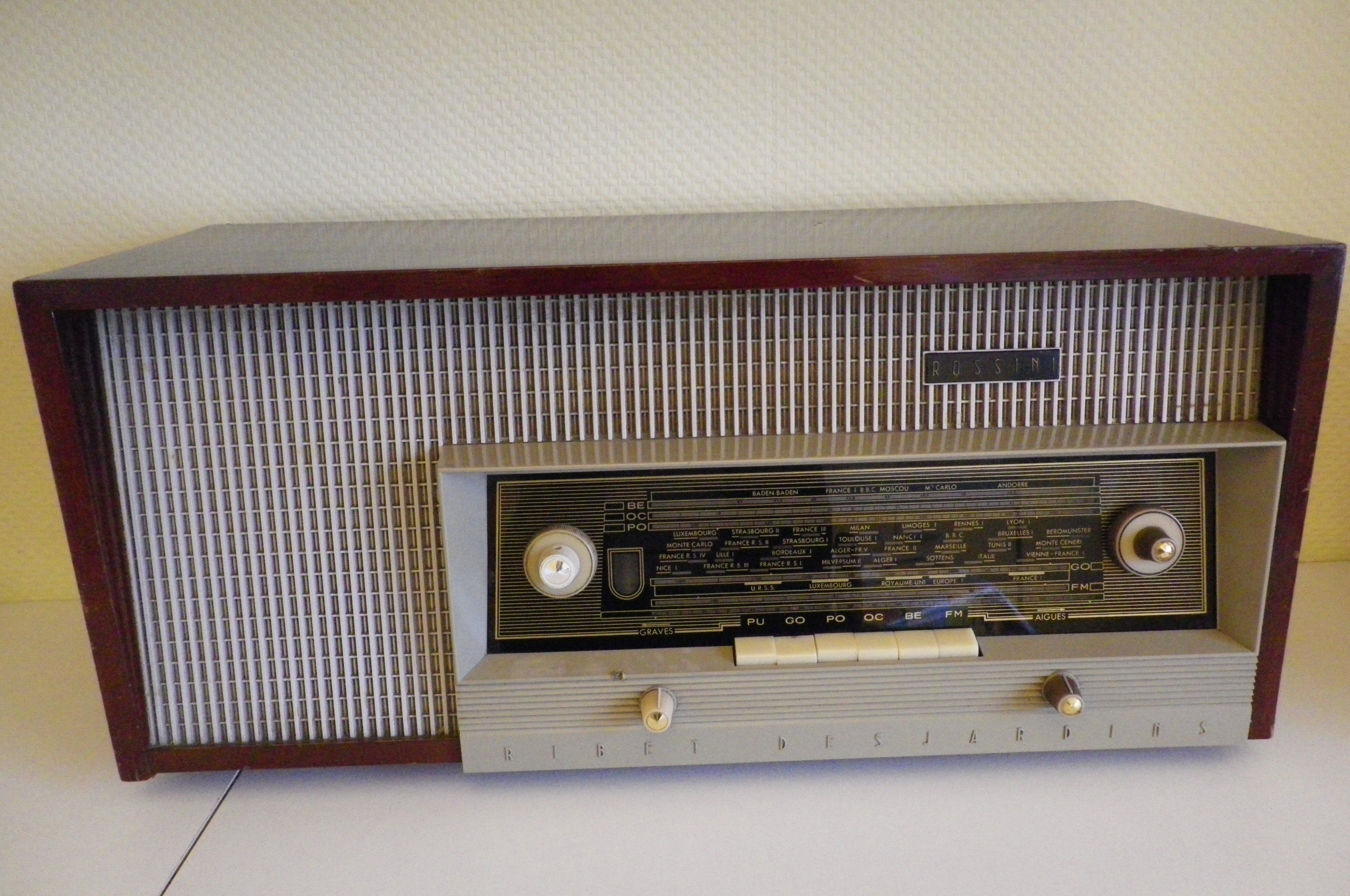 Decorative radio - Ribet Desjardins Rossini model - 1960