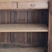 Armoire ancienne en bois massif