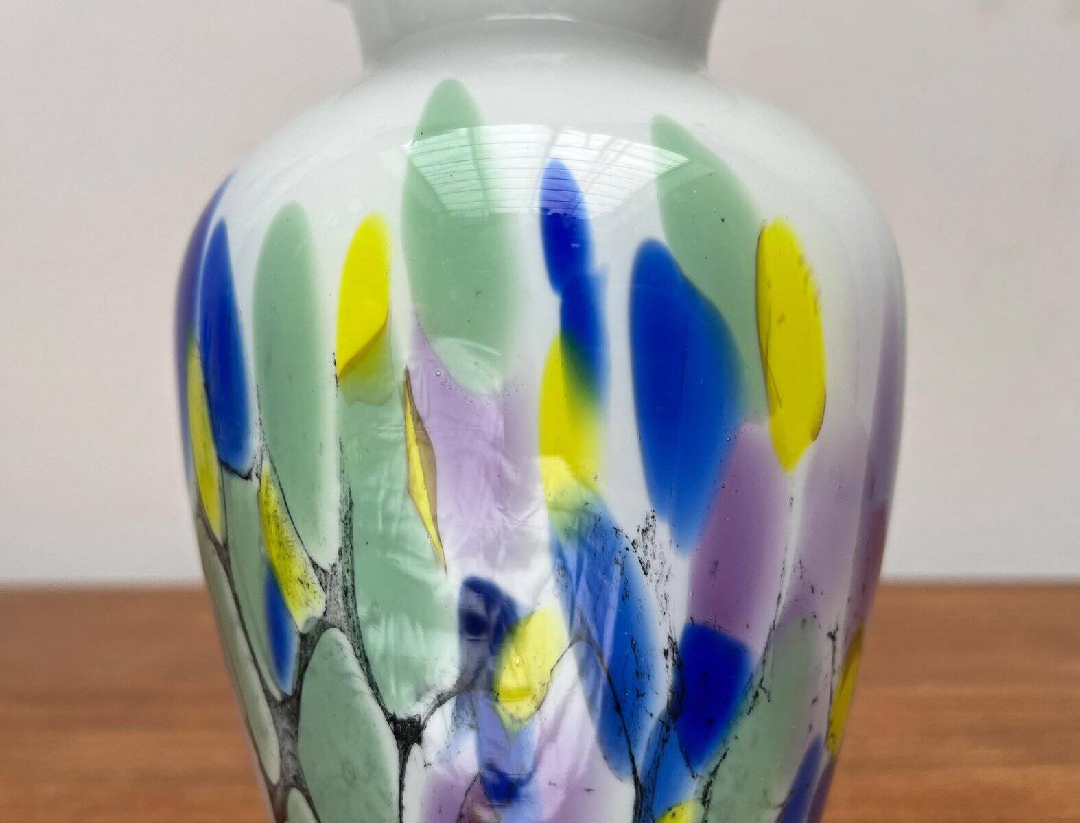 Postmodern glass vase by Hans Jürgen Richartz for the Richartz art collection, 1980s.