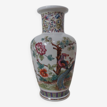 Chinese style vase