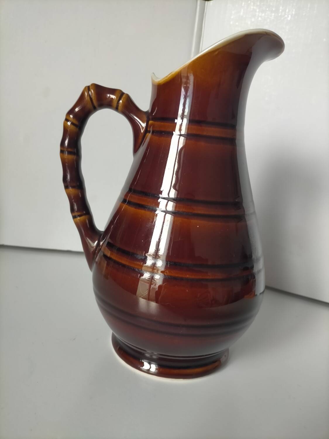 Water or wine pitcher