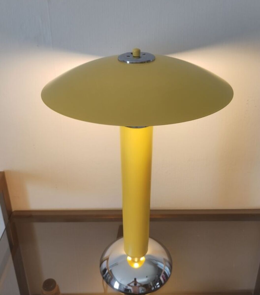 Vintage yellow mushroom lamp