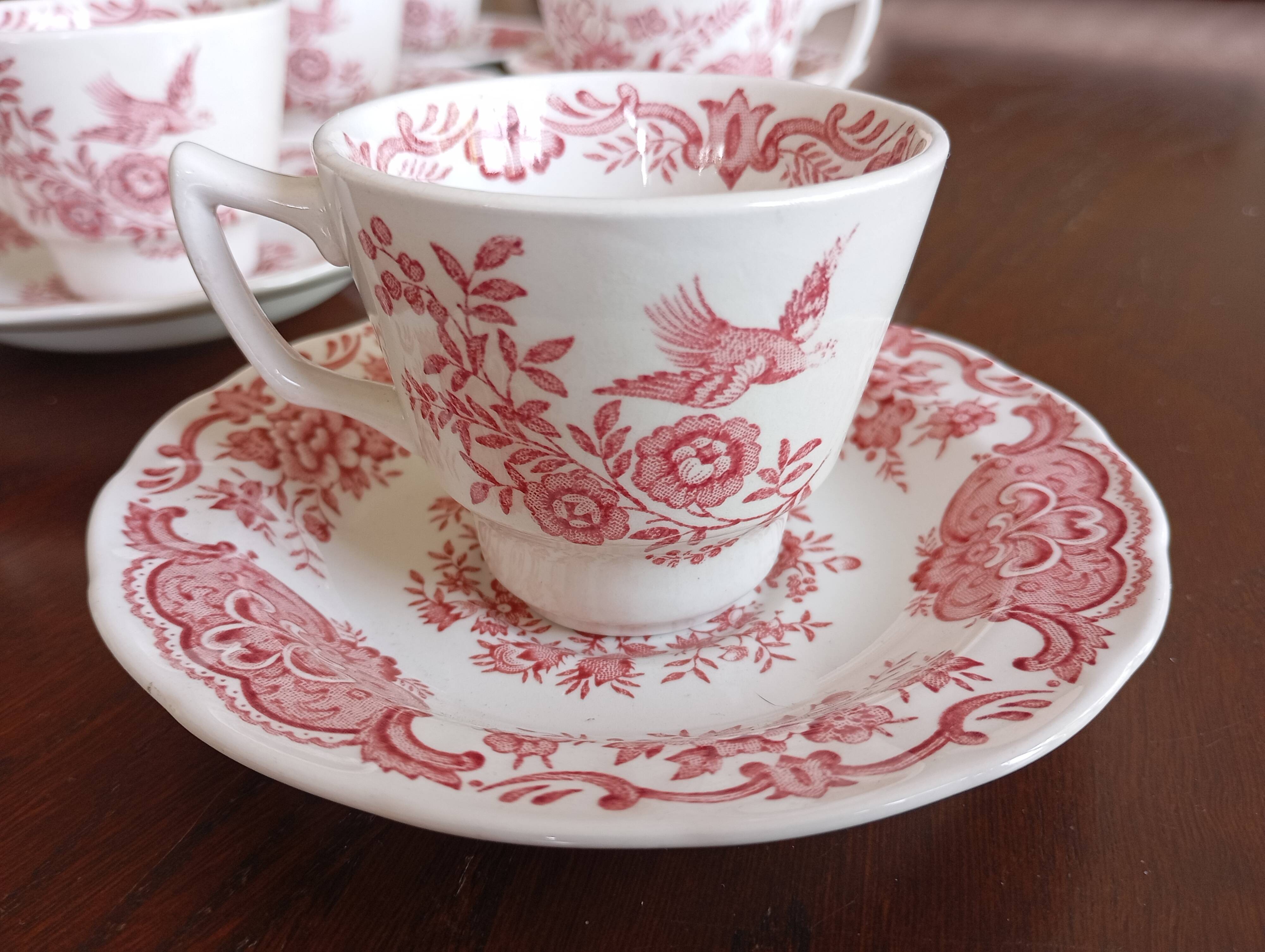 English mocha cups "Windsor" pink Ridgway (Staffordshire)