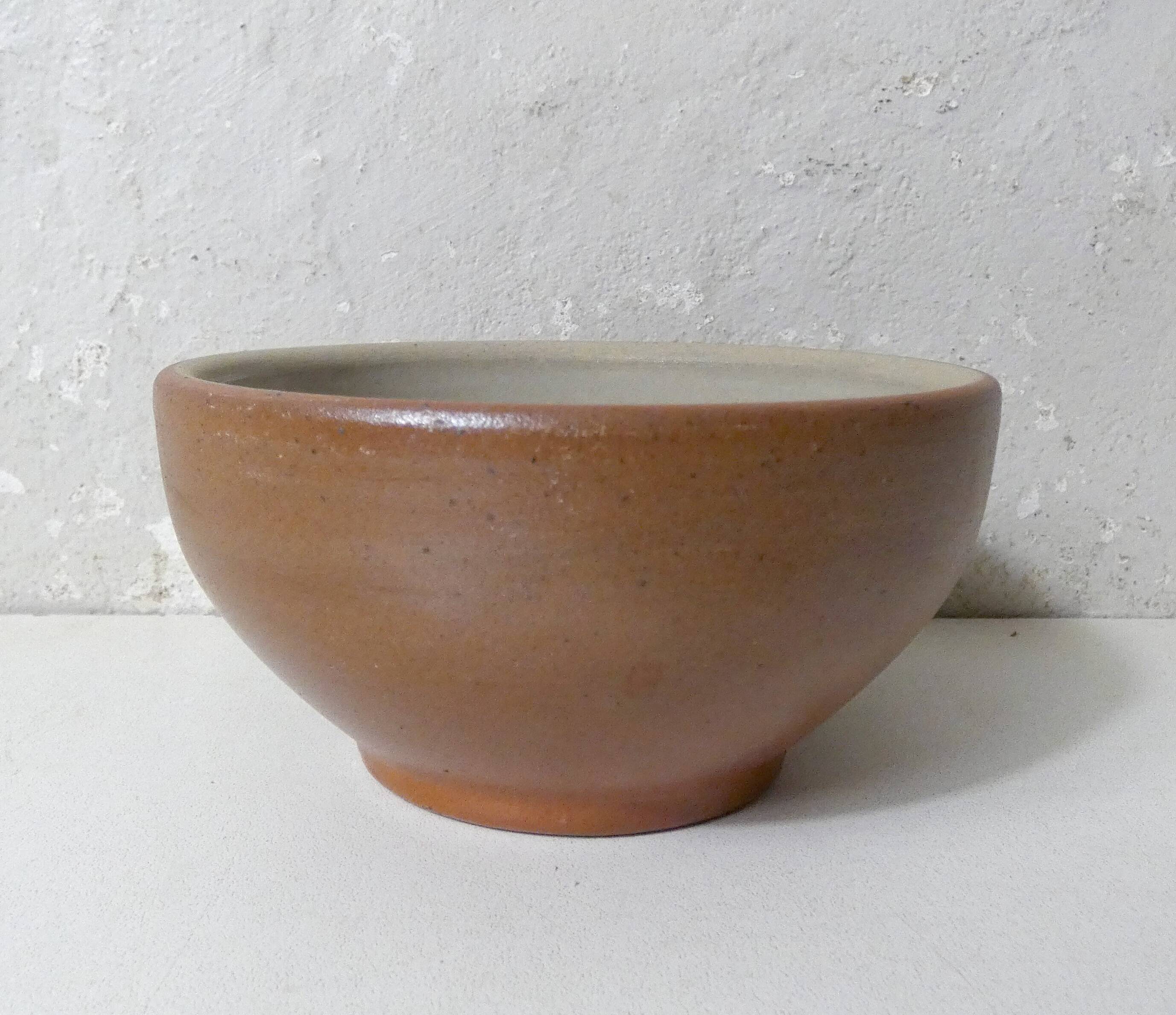 5 vintage stoneware bowls