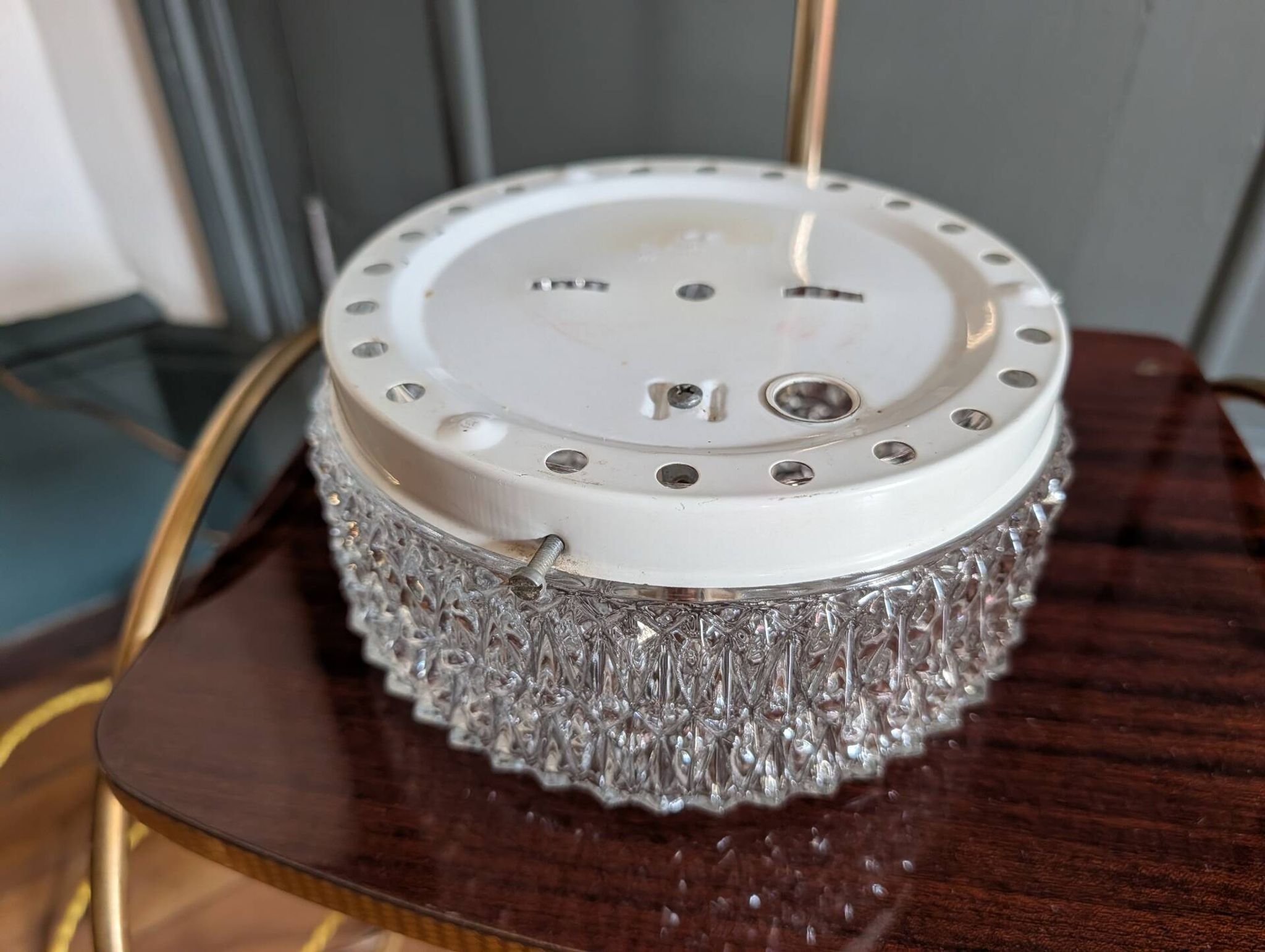 Ceiling light / wall light MATHIAS 1970s – moulded glass with diamond points