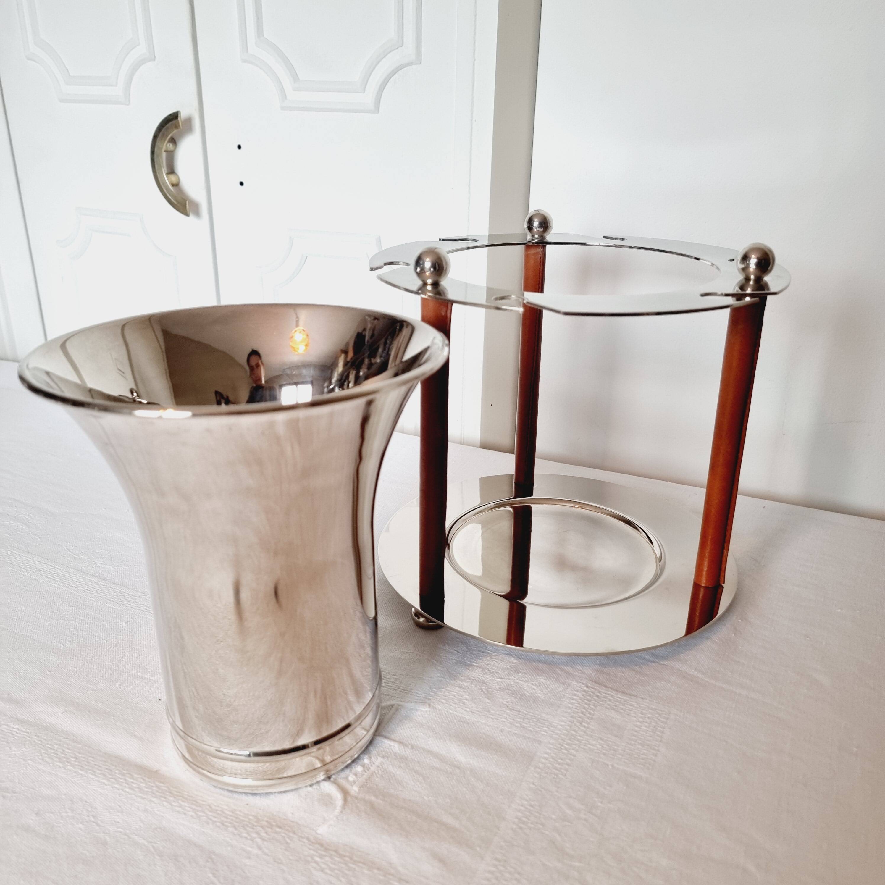 Magnifique Seau à Champagne pour 6 verres au Design Années 70 en Métal Argenté et Cuir.