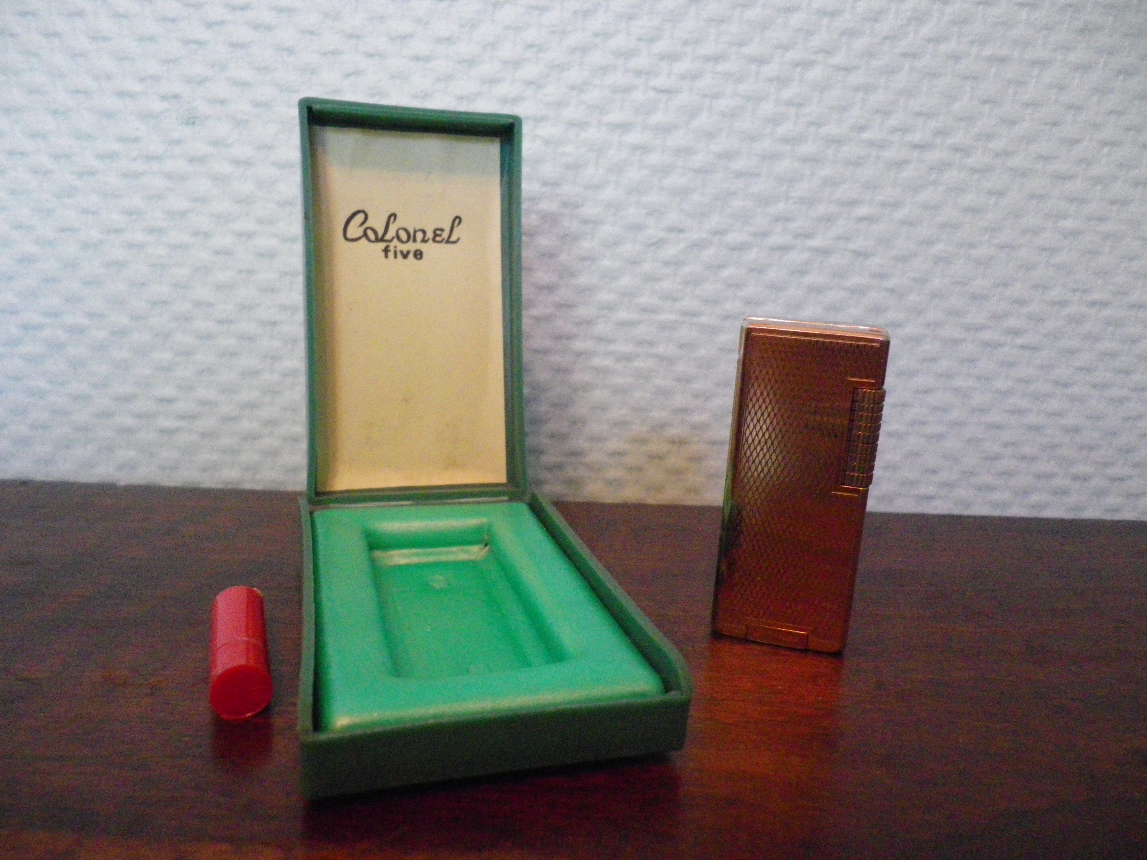 Vintage lighter "Colonel Five", gold metal, with original box