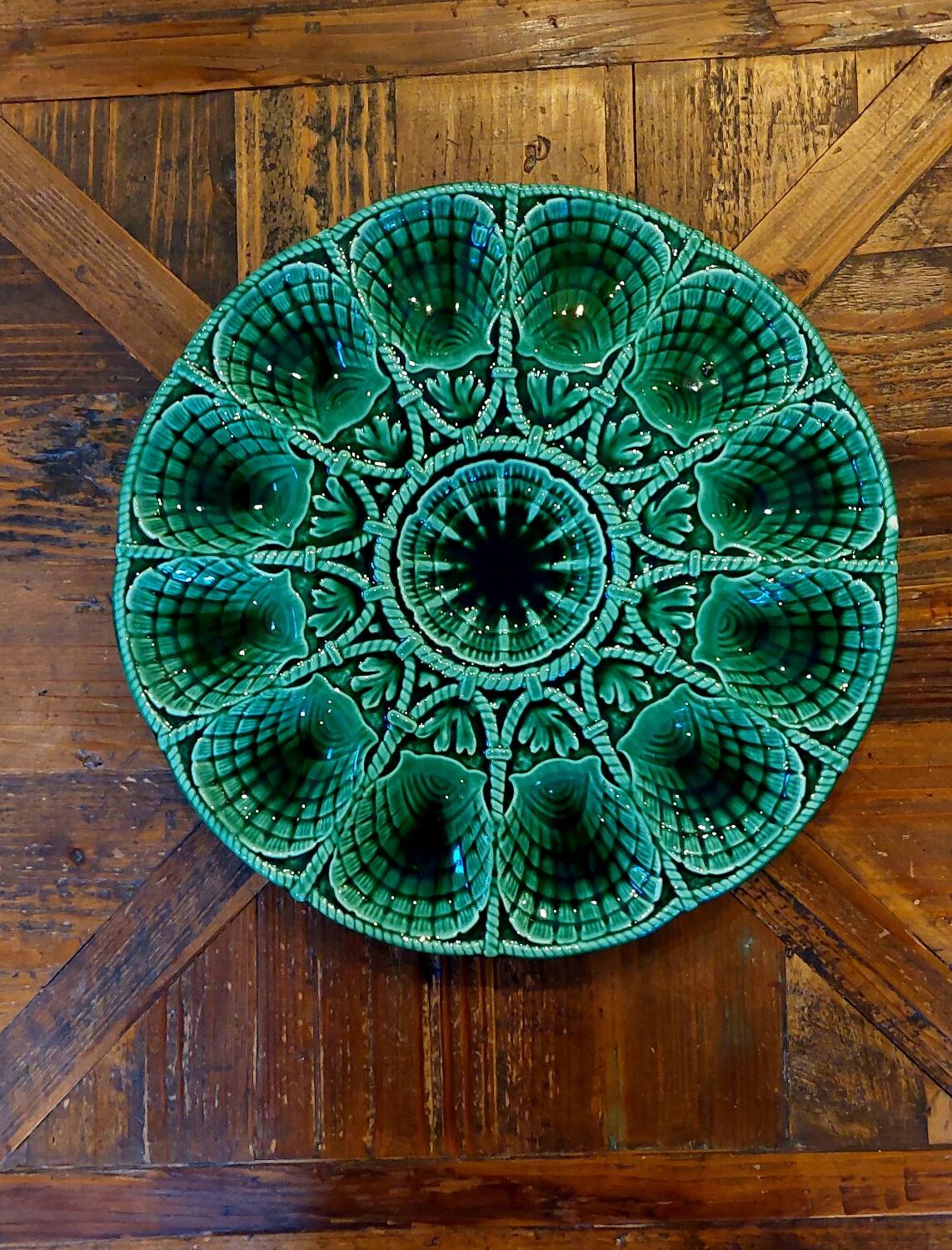 Antique green majolica oyster dish – Sarreguemines