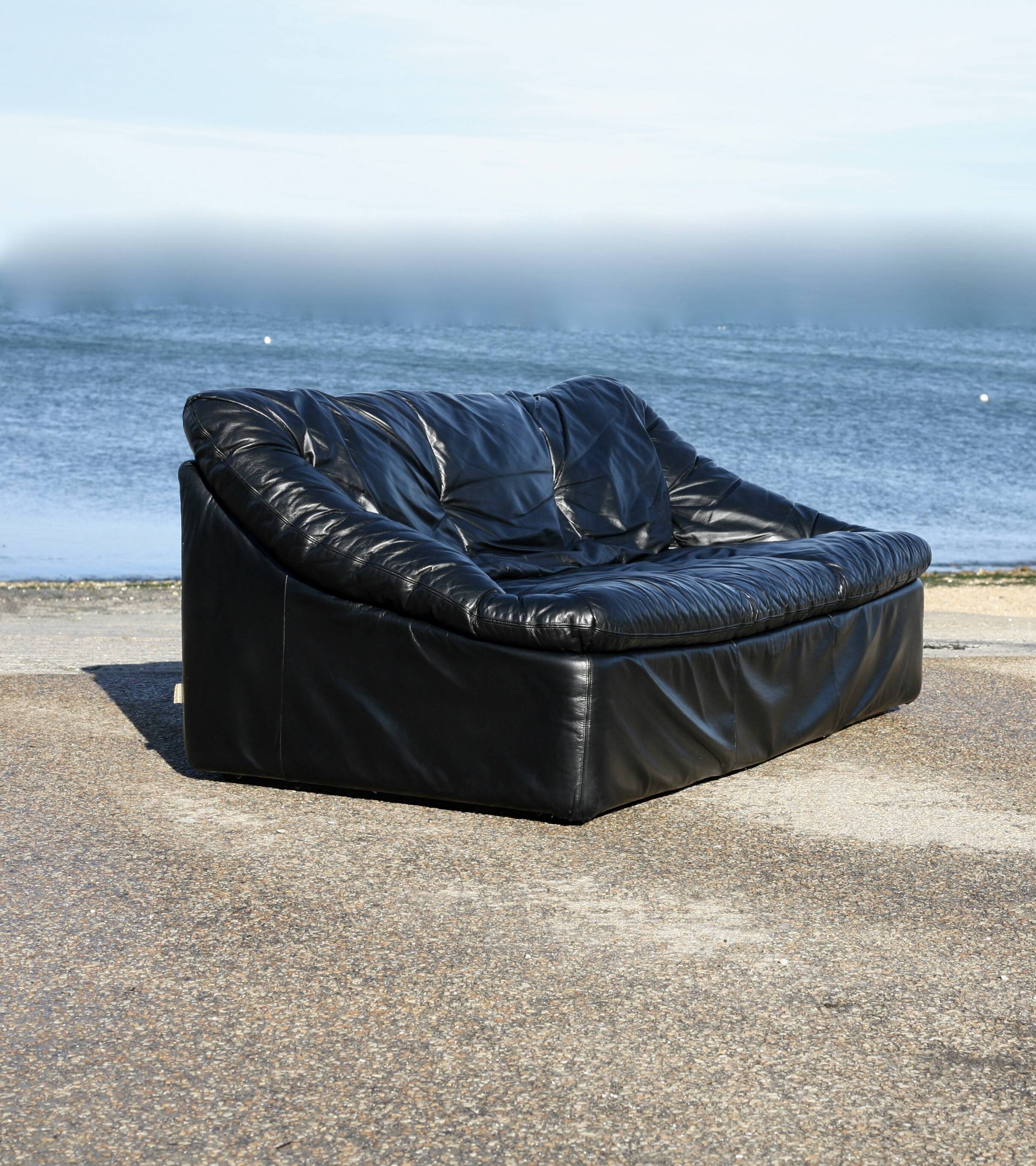 Sofa by De Pas, D'Urbino and Lomazzi, France, 1980s, black leather, Cinna