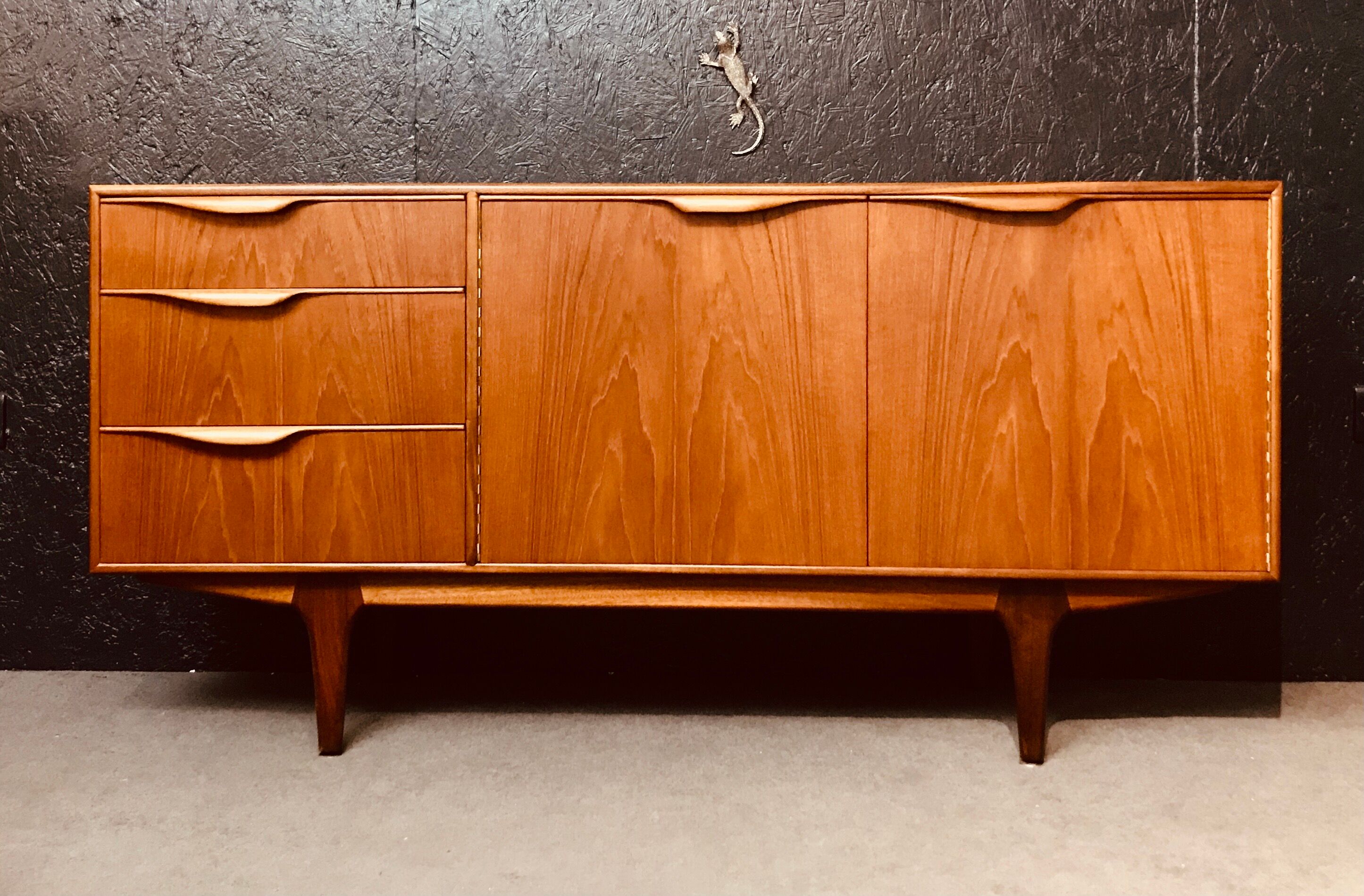 Enfilade en teck Mcintosh, collection Moy