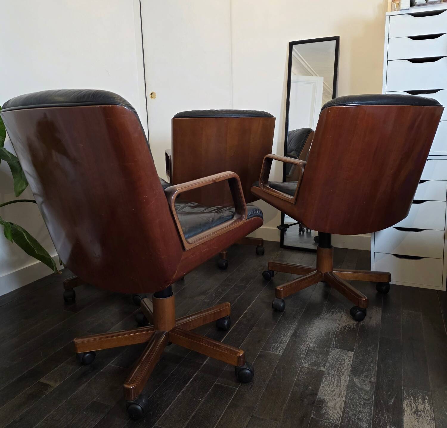 Kiruna executive chair by Luigi Vaghi (1975) – Black leather and tec