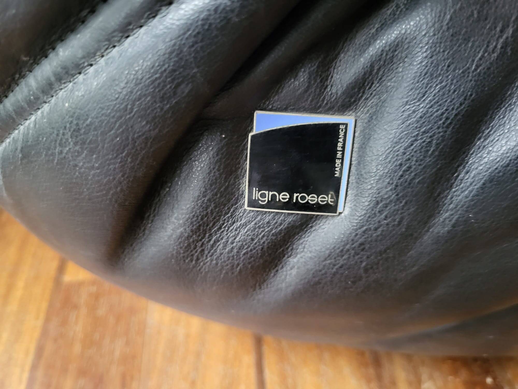 TOGO Canapé Set by Roset in black leather by Michel Ducaroy