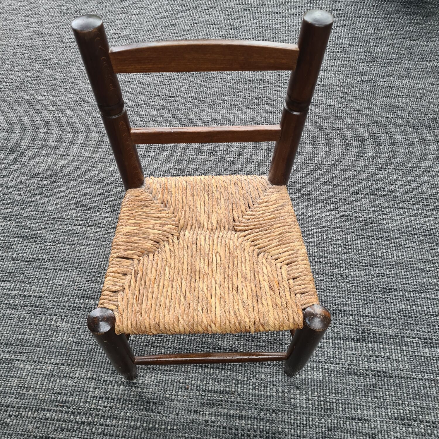 Wooden chair and straw for children