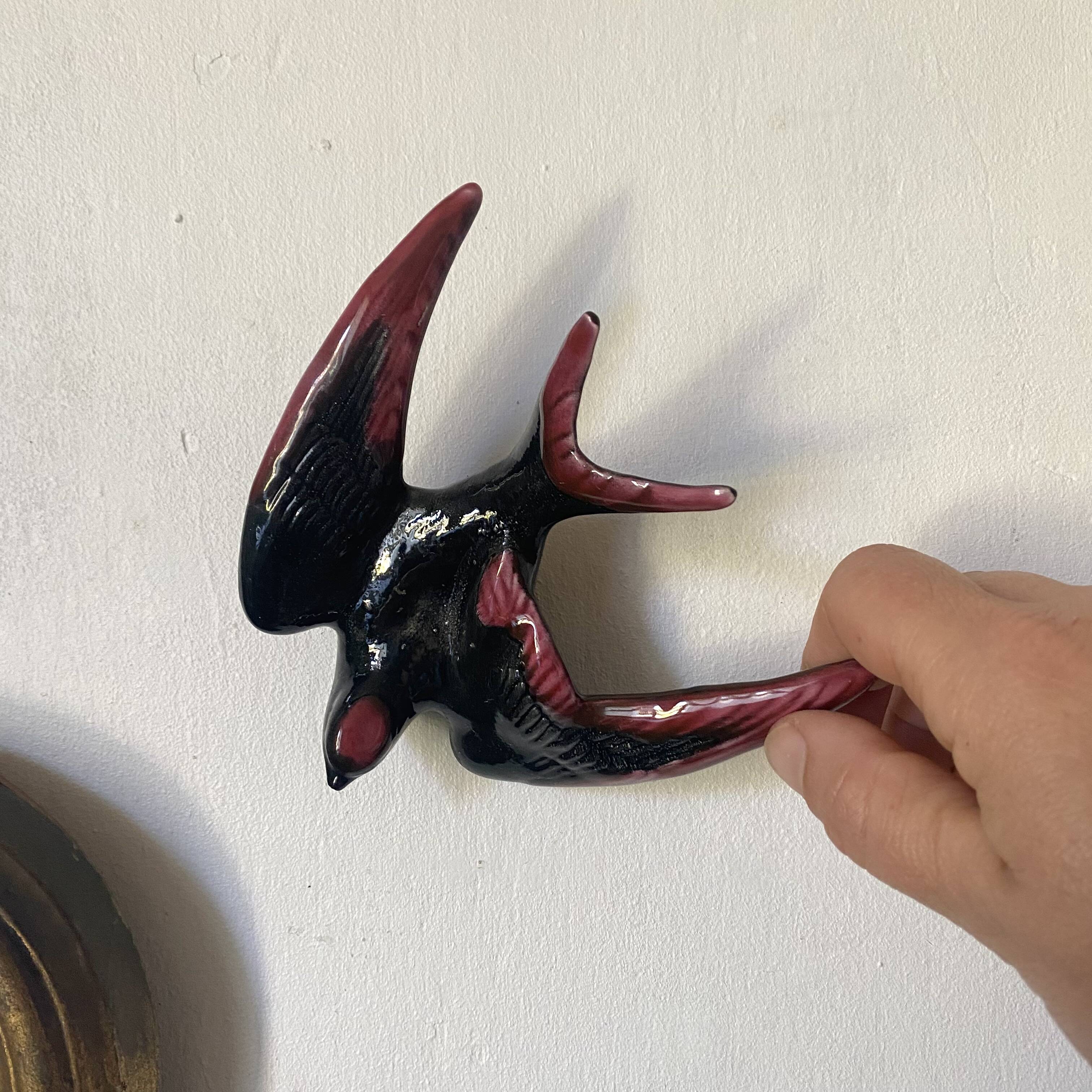 Ceramic swallow