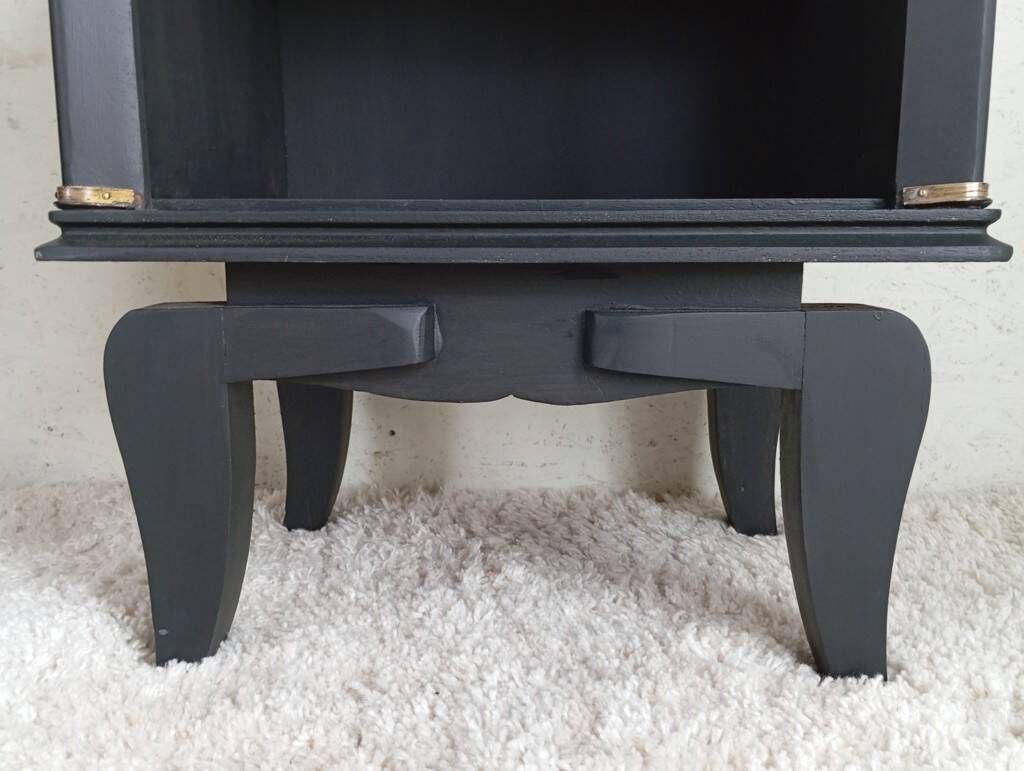 Art Deco walnut bedside tables.