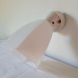 Art Deco wall lamp in porcelain and opaline