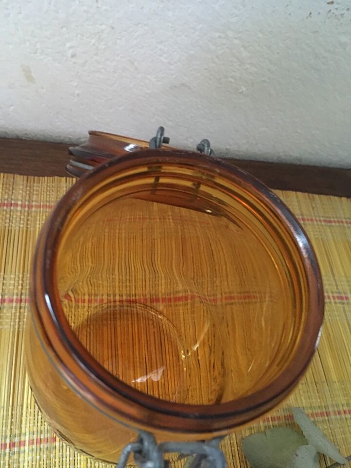 Amber glass jar "The Practice."