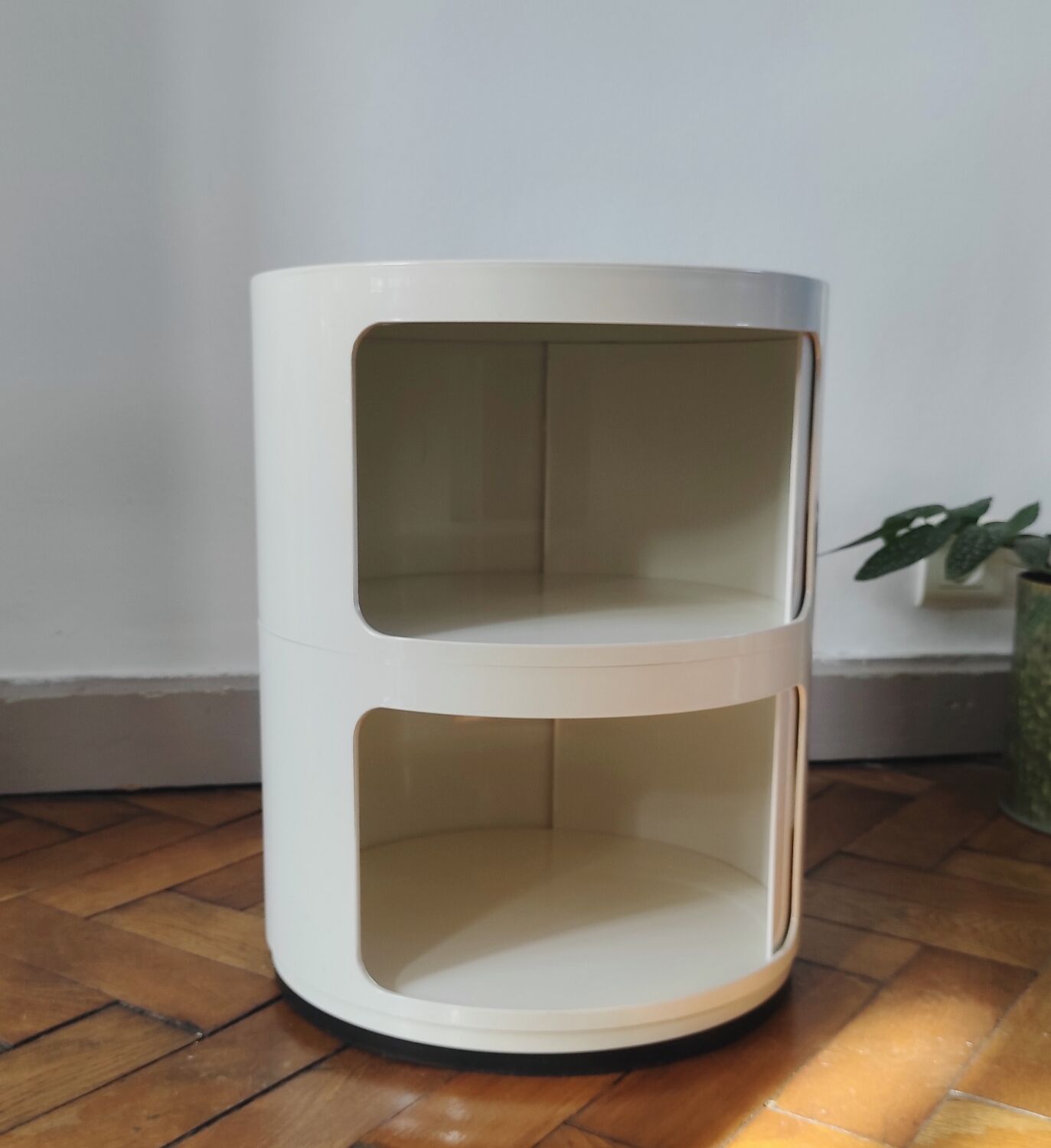 Pair of vintage white/cream Componibili bedside tables - Kartell