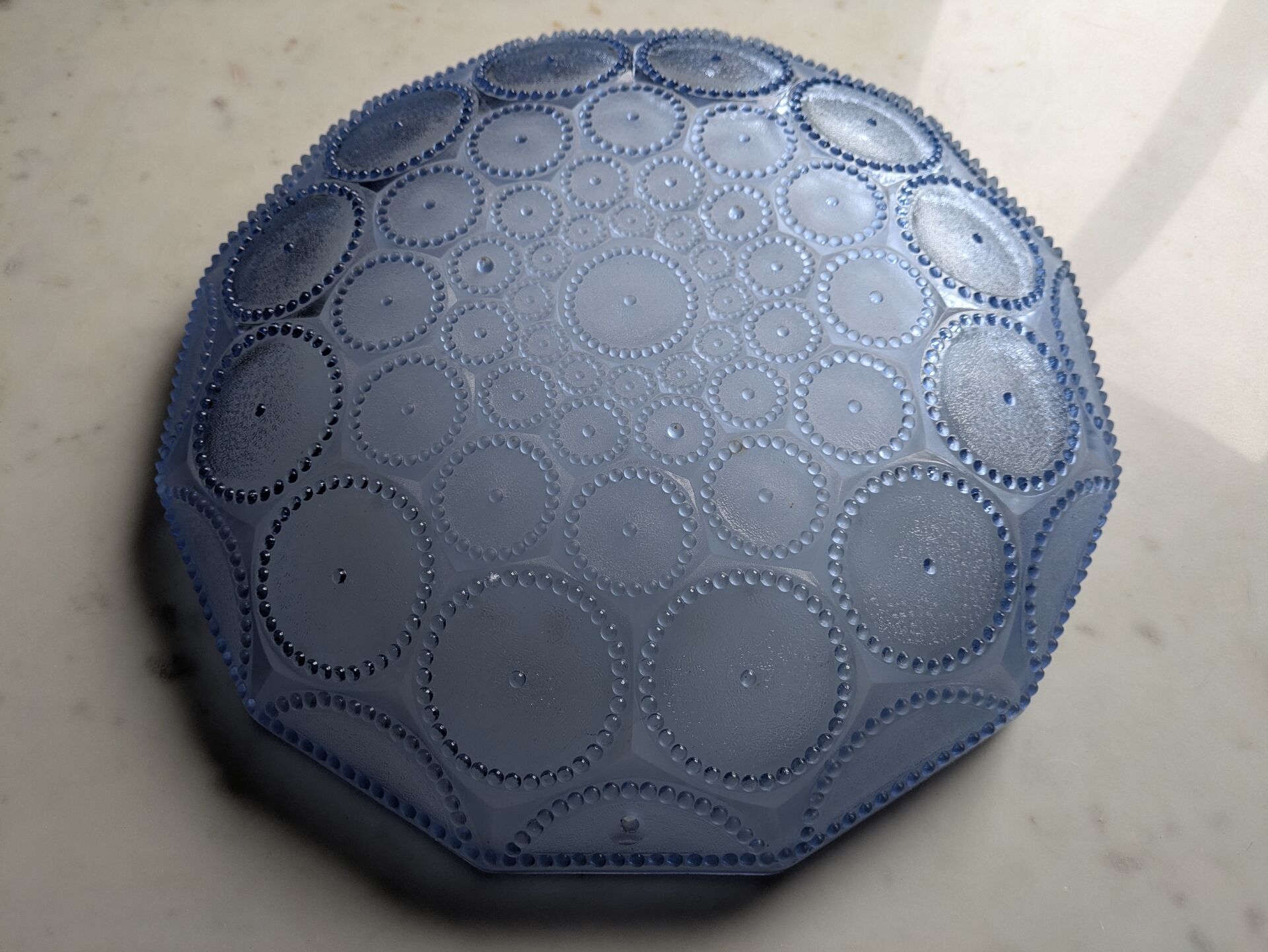 Grande Vasque moulé Art Deco Bleu azur.