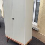 Vintage wardrobe feet compass