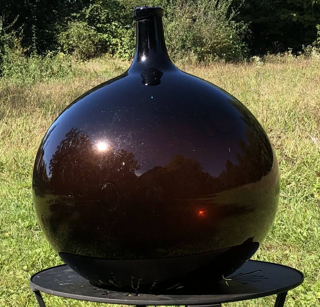 Amber and bubbled Dame Jeanne