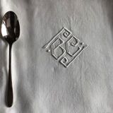 12 embroidered towels BC square damask ivory