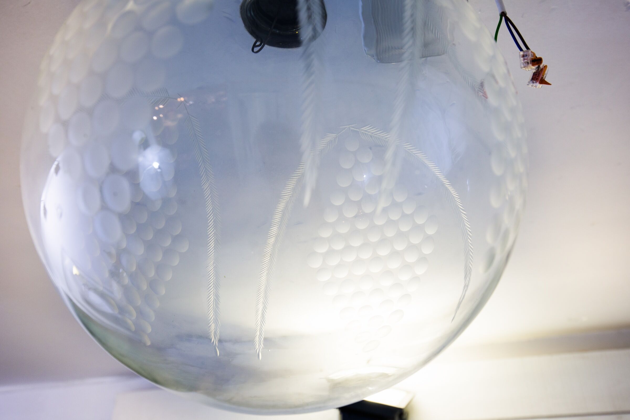 Suspension light ball