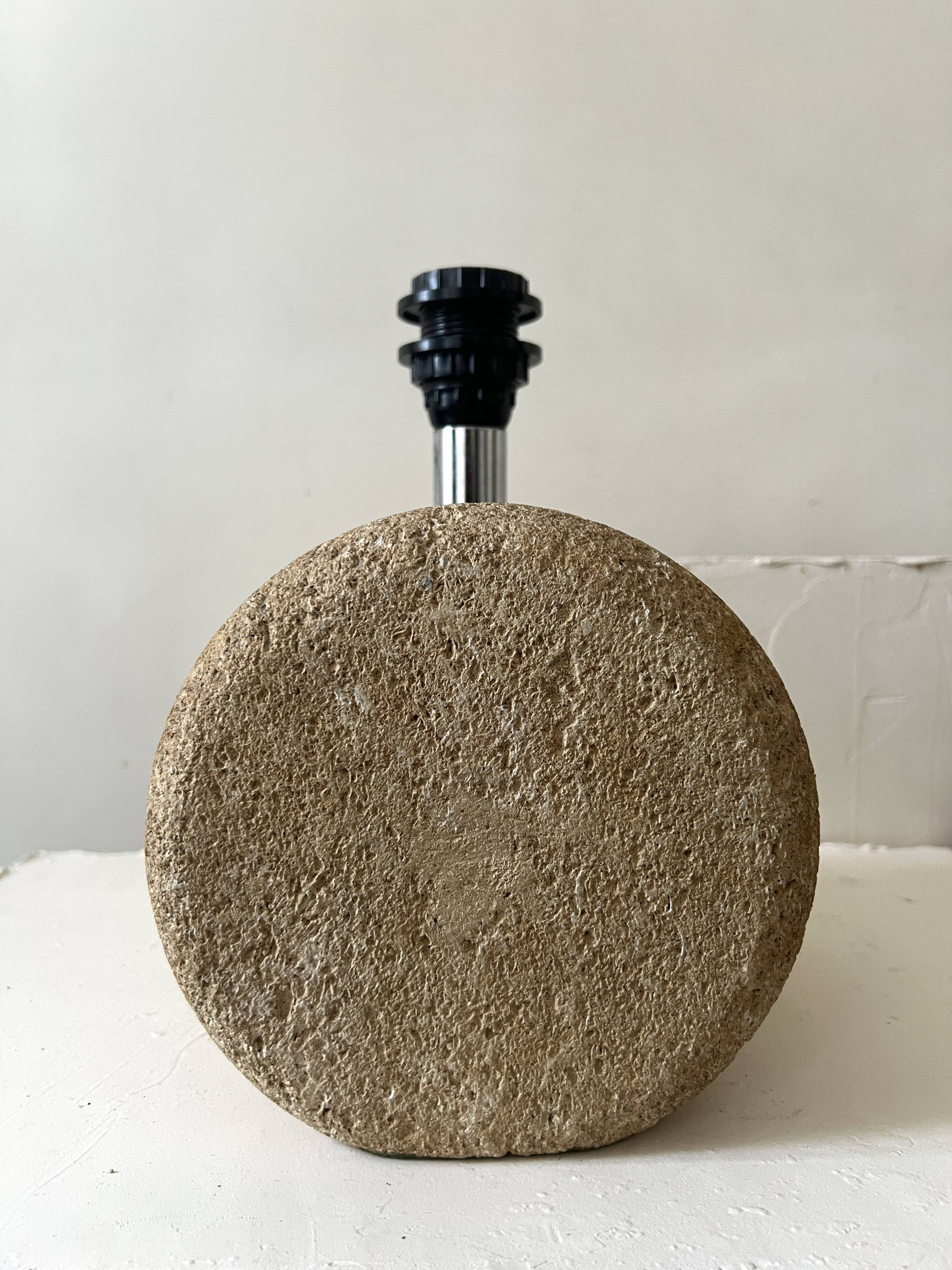 Sculptural lamp base in limestone by Albert Tormos or Fratelli.