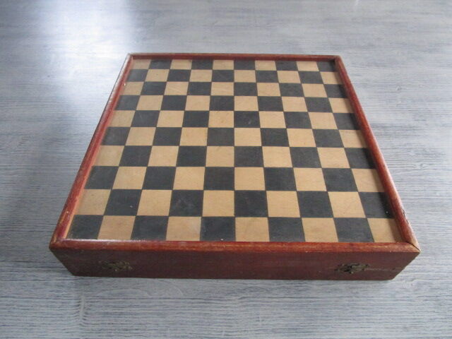 Old wooden game box