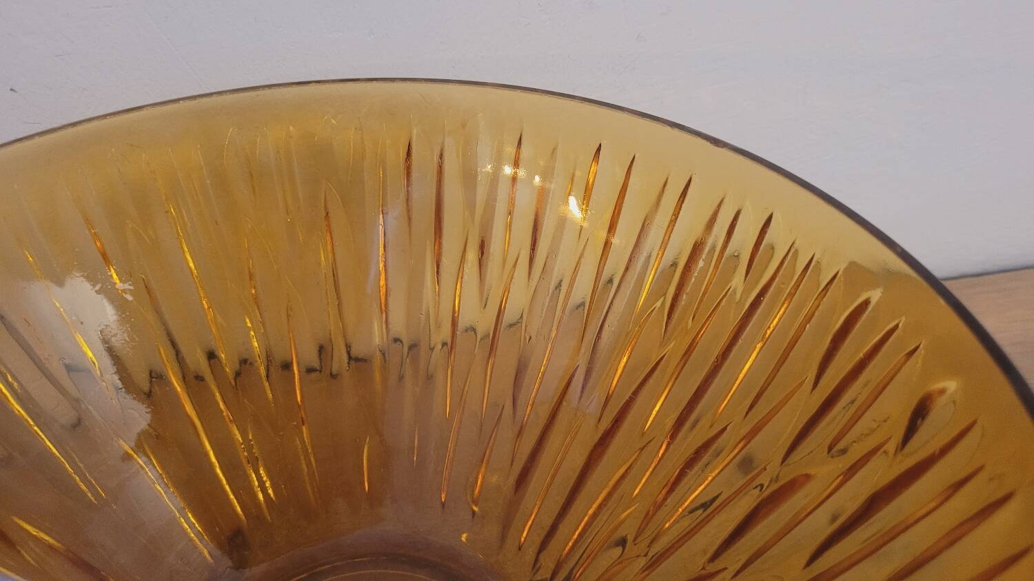 Saladier verre ambré 70's