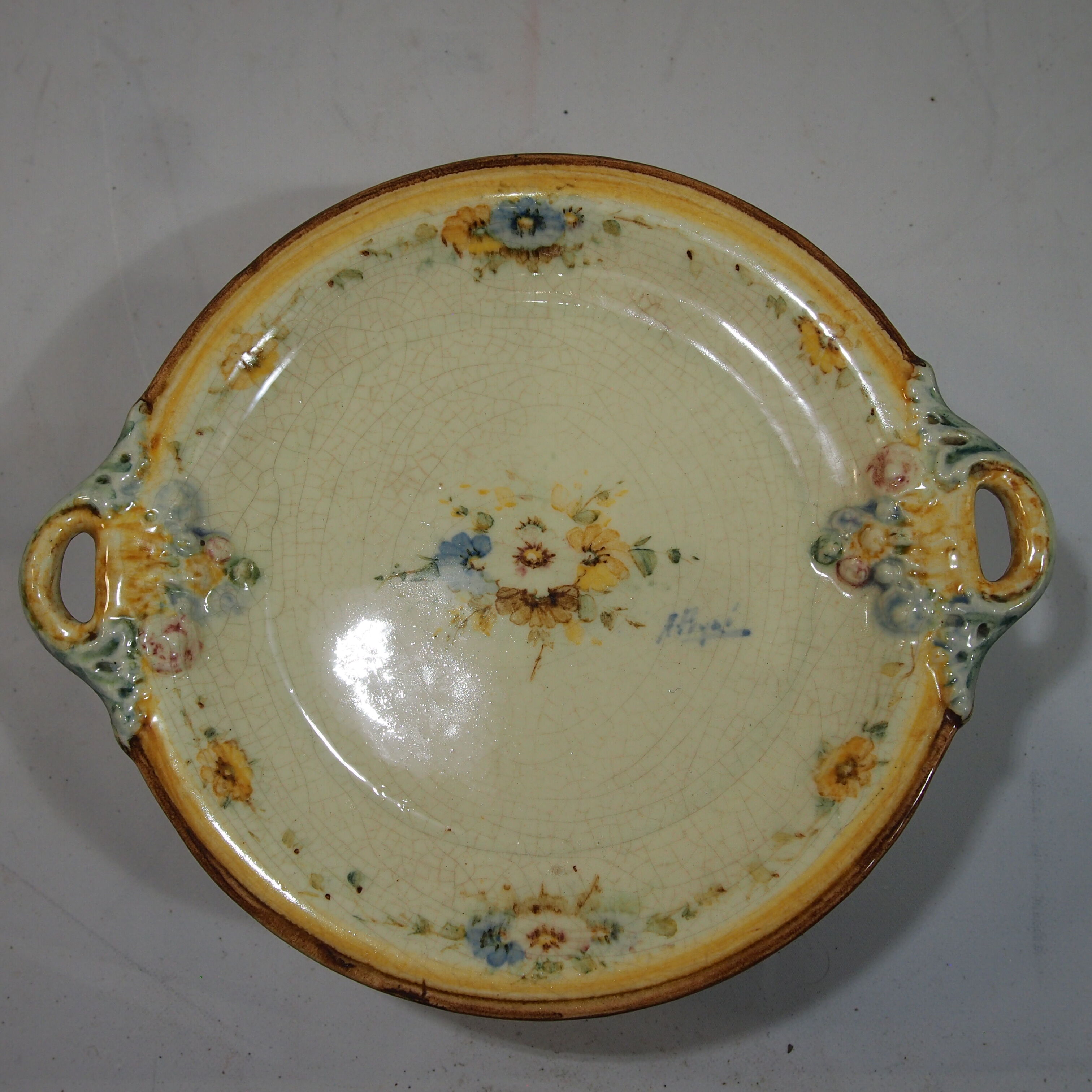 Pair of ceramic plates signed Antonio Peyro