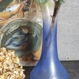 Vase en verre soufflé effet givré bleu et vert vintage