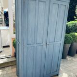 Parisian wardrobe and his bedside