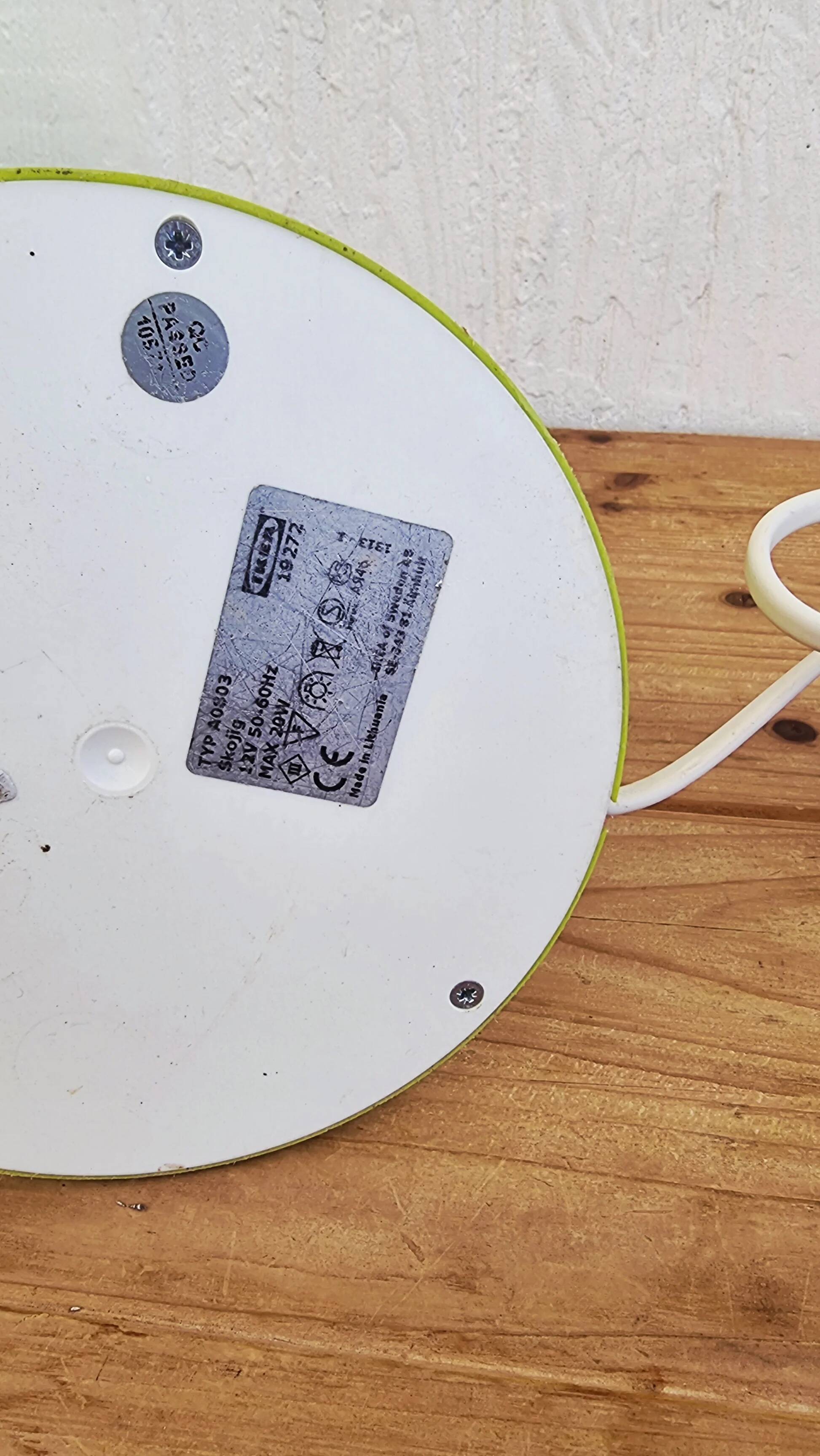 IKEA SKOJIG green desk lamp with vintage cloud pattern