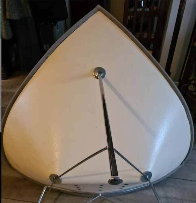 Coconut chair by Georges Nelson, Vitra Edition