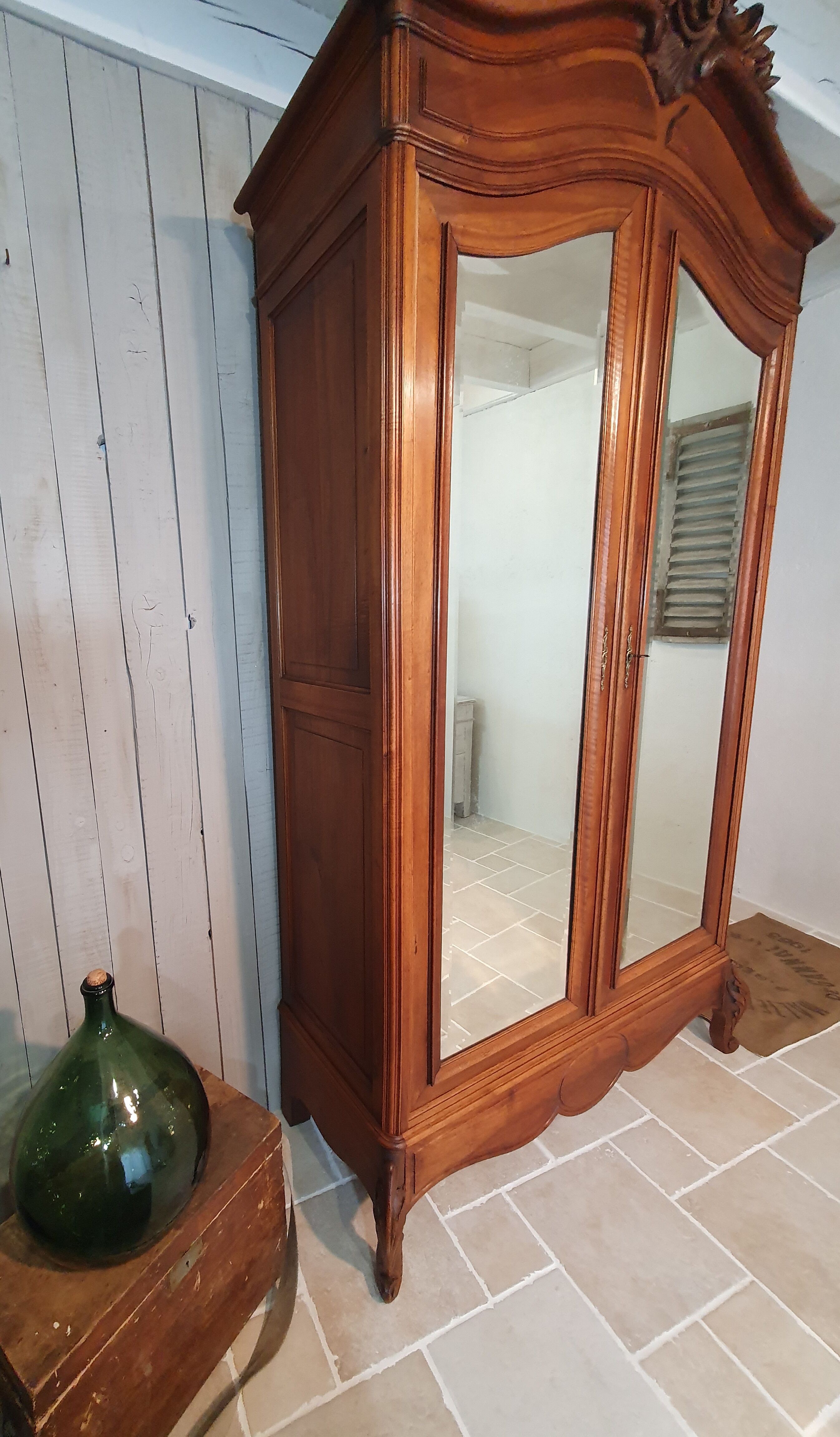 Armoire