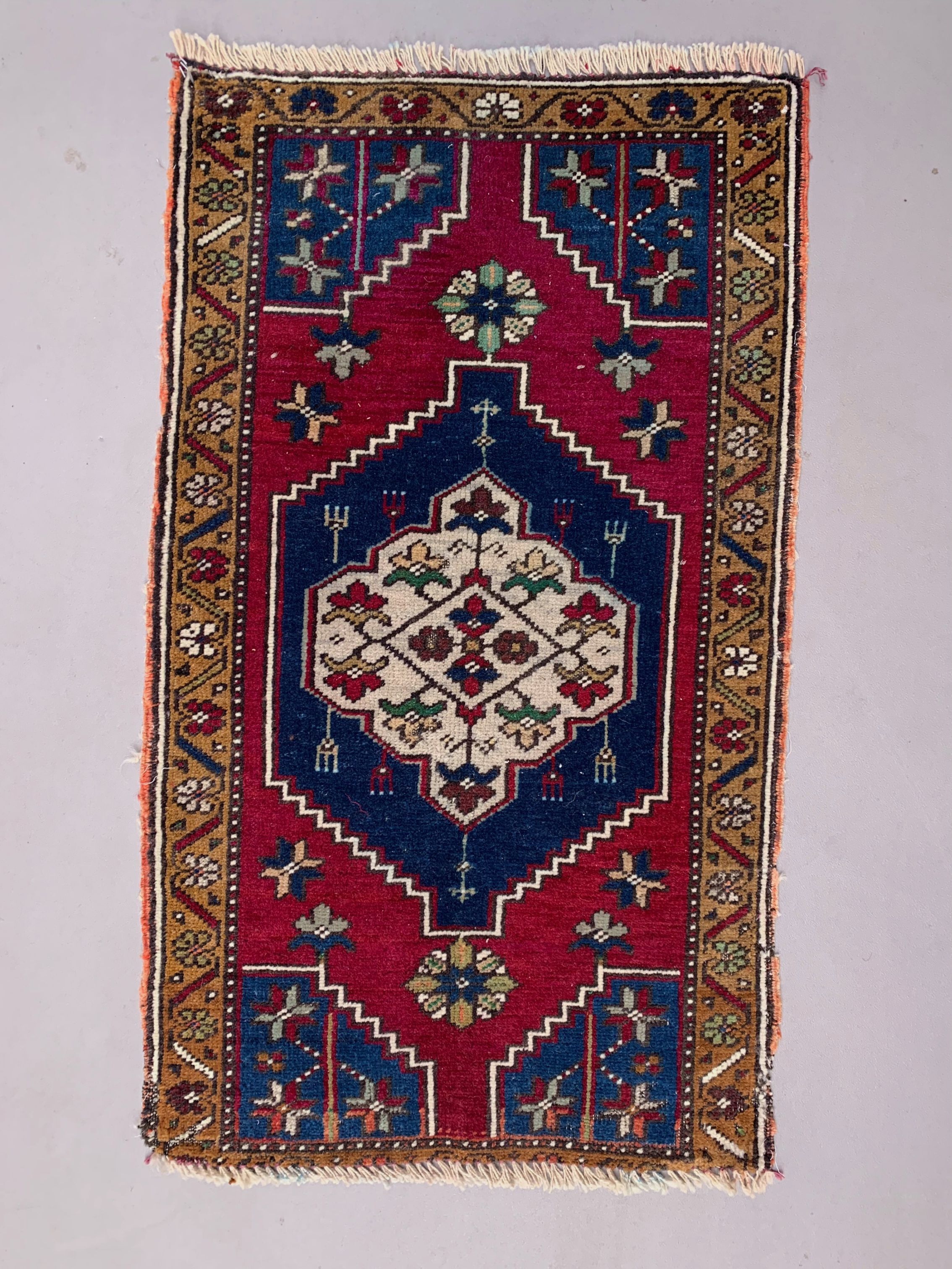 Small Vintage Turkish Rug 95x55 cm, Short Runner, Tribal, Shabby Chic