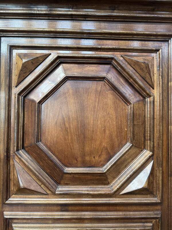 Armoire une porte / Bonnetiere de style Louis XIII