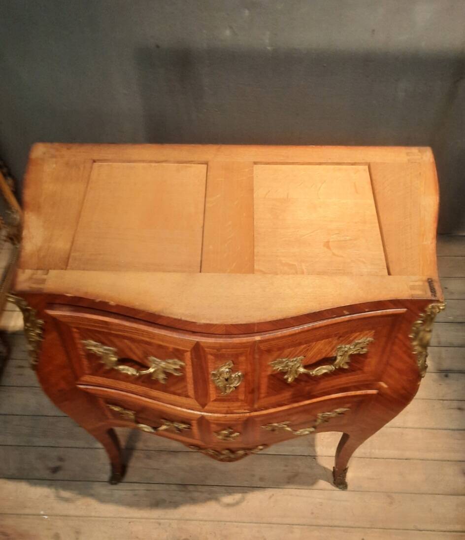 Louis XV style commode stamped R. Cottin